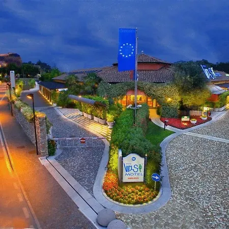 Vip'S Motel Luxury Accommodation & Spa-2